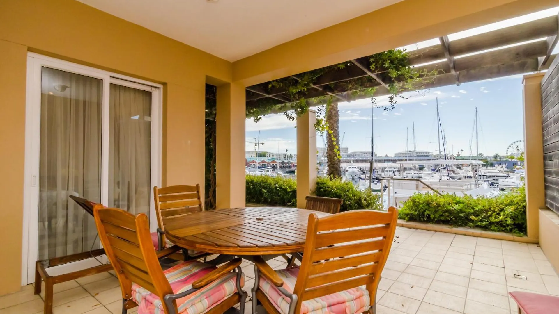 Mountain Marina Luxury Apartments Kapstadt