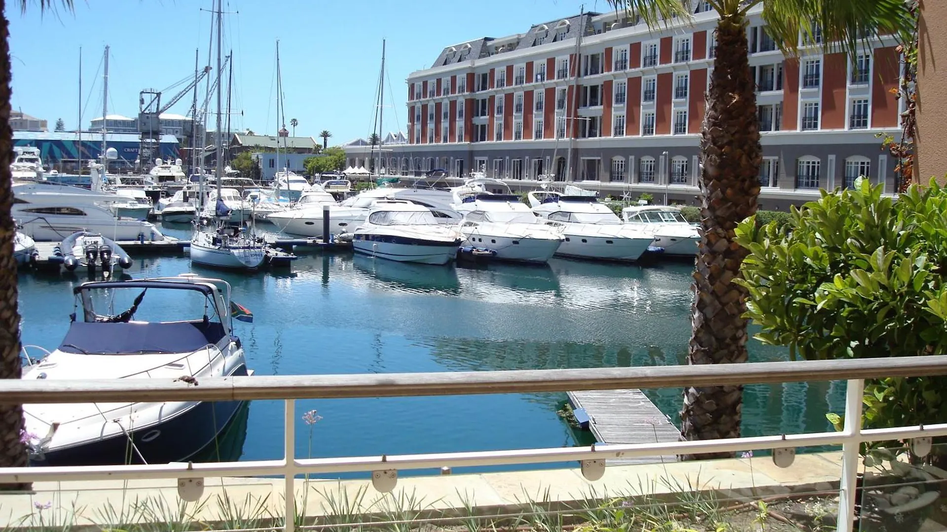 Mountain Marina Luxury Apartments Cape Town