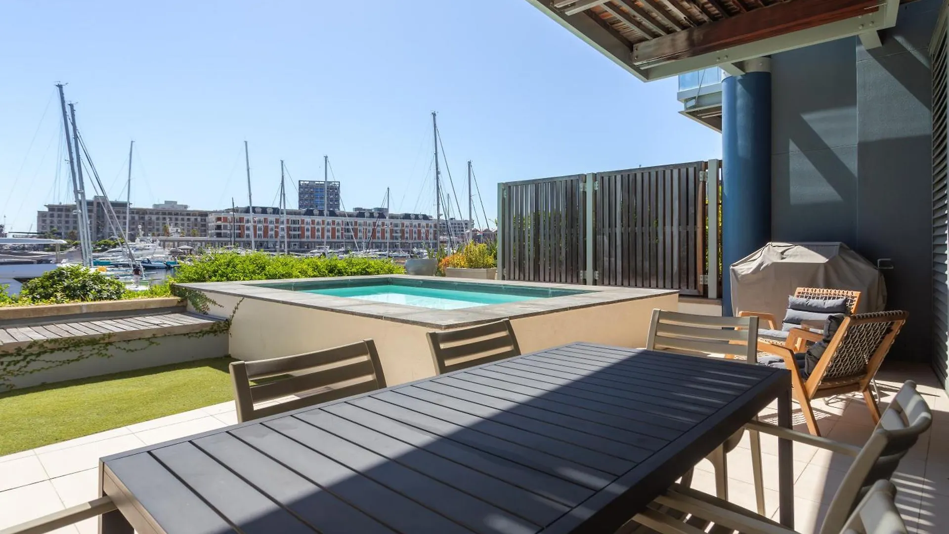 Mountain Marina Luxury Apartments Cape Town
